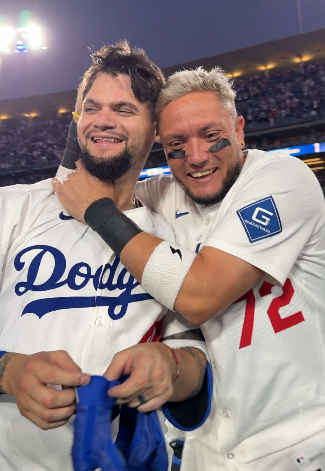 Reactions from the field after the final out. 🥹 #dodgers #sports #losangeles 