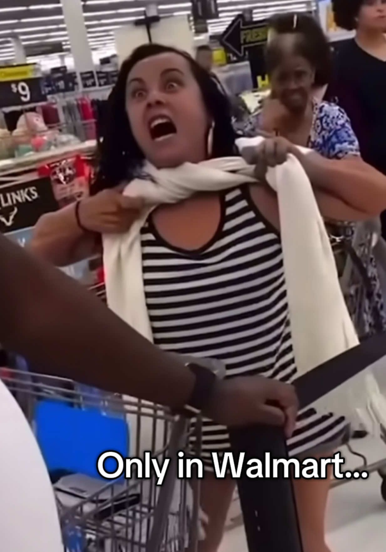 Is Walmart a real place?? 😳😂😂😂 #stealingiswrong #walmart #foryoupage #viral #fyp 