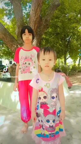 #ချစ်ညီမနှစ်ယောက်😘😘😘 #မတည့်အတူနေ2ယောက်ပါ🙆 #Chue_yati_ko🐇 #ဒွန့်မယ်😝😝😝 #cute 