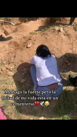 No serás olvidada hermana estarás súper orgullosa de mi te lo prometo que daré lo mejor de mi, mi negra dame fuerzas para seguir mi vida me dejas destrozada 💔🕊️🥺mi angelito 💔🥺