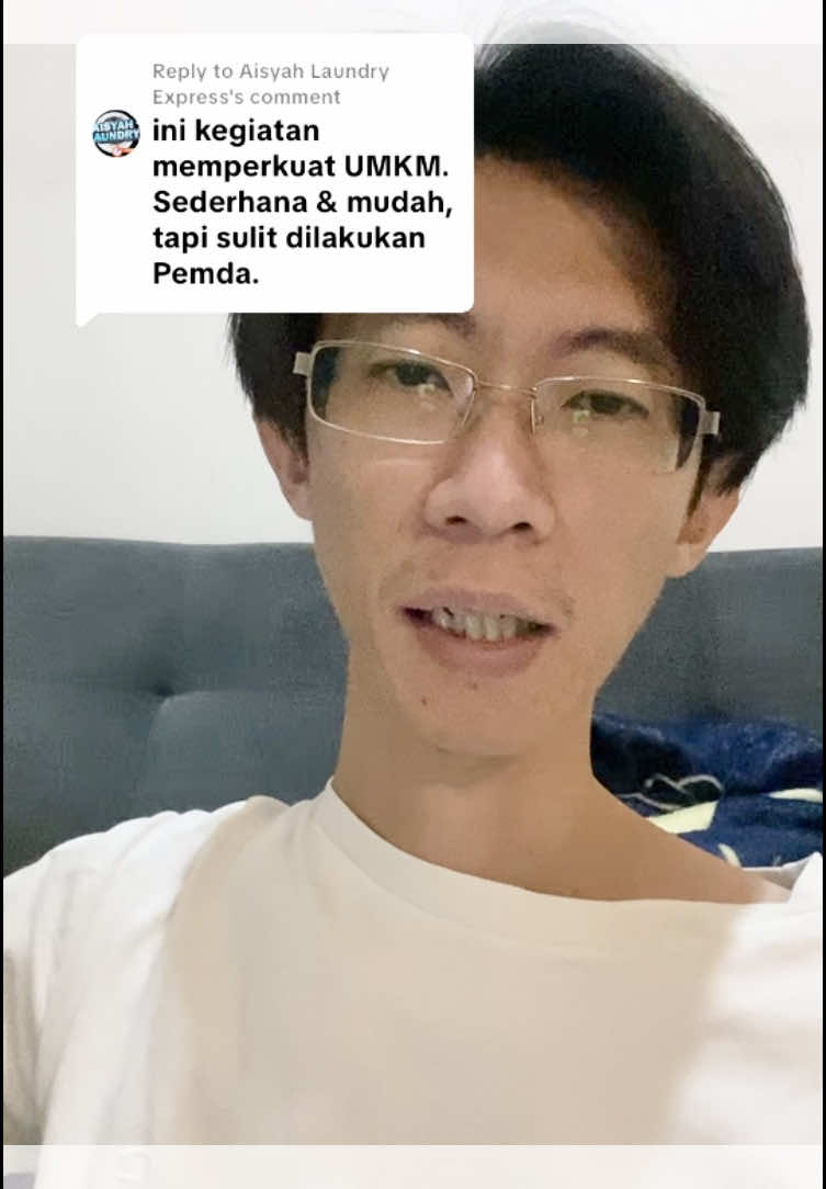 Replying to @Aisyah Laundry Express foto, desain dan pasang itu semua butuh skill. Butuh effort dan waktu. Saya paham maksud mbaknya bahwa seharusnya pemda bisa melakukan. Tapi jangan dibilang ini sederhana dan mudah 😊 #fotolicious #bantuumkm #gotongroyongbantuumkm 