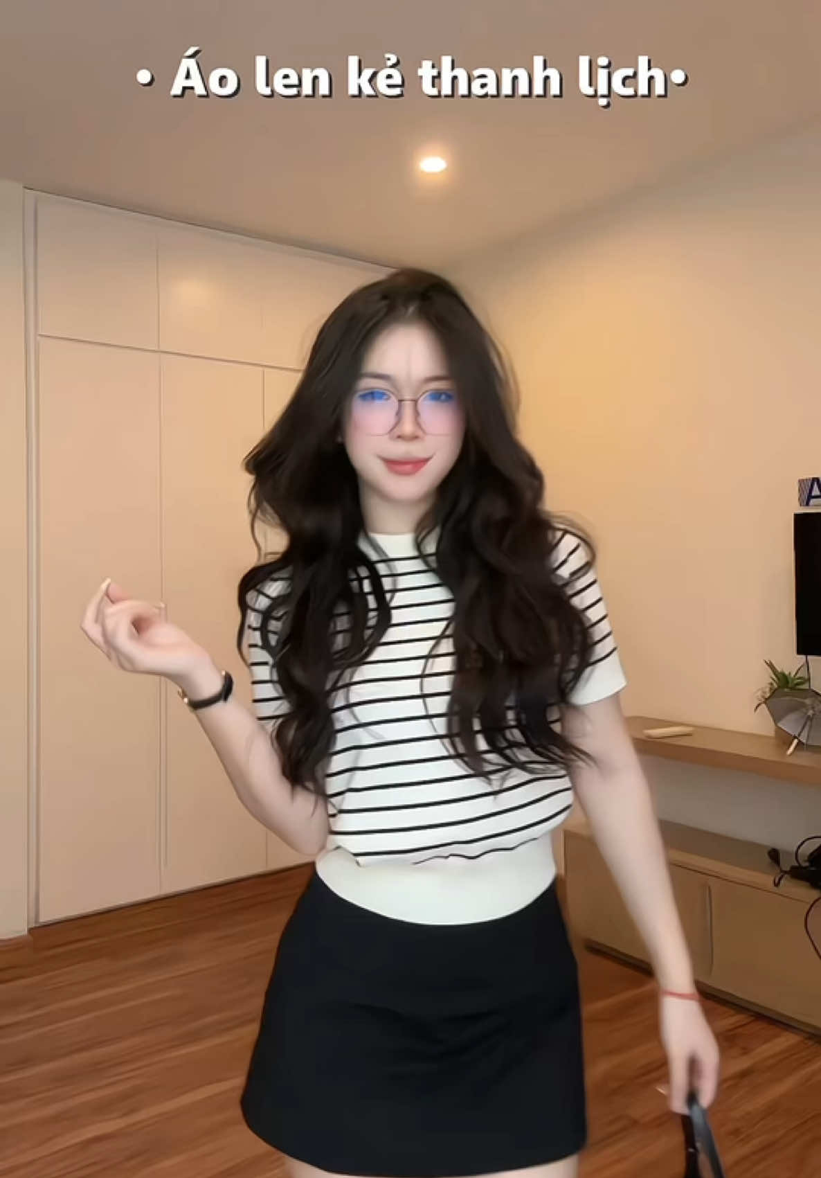 Tới mùa của áo len rùiii 🍃 #aolen #muathu #fitcheck #OOTD #viral 