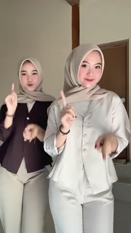 ketemu blazer buat outfit formal /pun non formal cakep sekalii@Lilie.Essence 🤎🤍