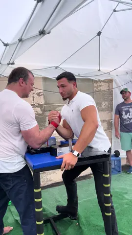 #armwrestling #devonlarratt #iraq 