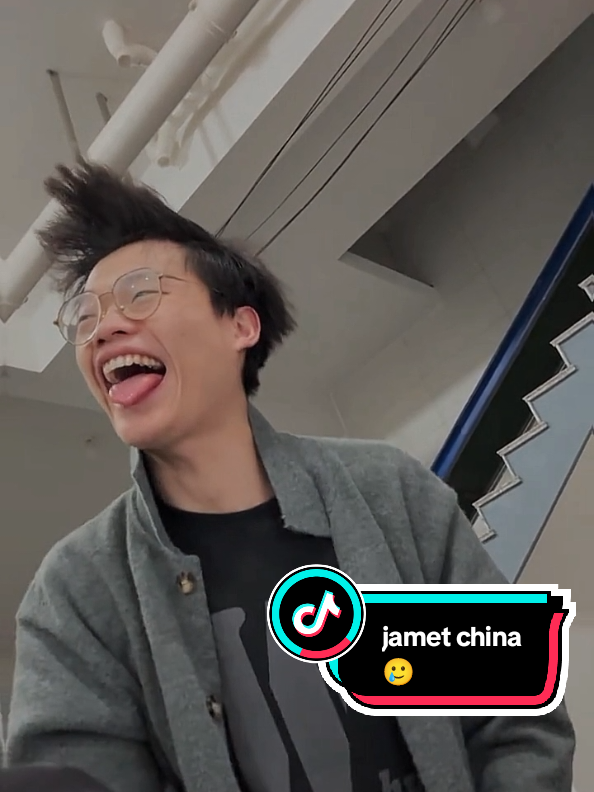 bisa bisanya😭 #hellotalkfriends #chineseboy #languagepatner #fyppppppppppppppppppppppp #chinesefriends🇨🇳 
