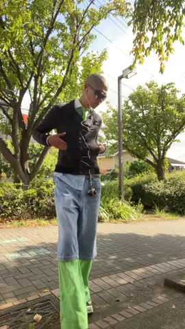 Japan is feeling the cool touch of autumn #outfit #styling #jp 