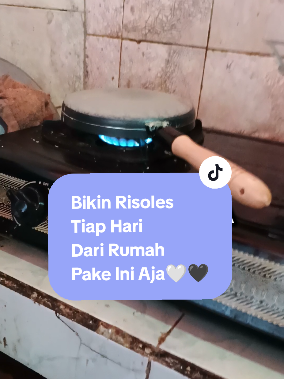 Bikin Risol Mudah Tiap Hari Dari Rumah Aja, Kamu Wajib Punya Alat nya nih..😁🤭 #teflonantilengket #teflonmurah #alatmasak #wajan #risoles #fyp 