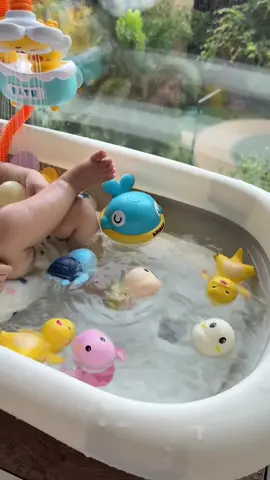 Bị sếp bóc lột quá. Mà hog dám nghỉ việc các mom ơi 🤭🤭🤭#embedangyeu #embecute #xuhuong #viral #embe 
