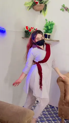 daikhy ga kia🫣😂#unfrezemyaccount #trendingsound #foryouviralvideo #itshaani #itshaani33 