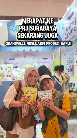 Ajak si kecil main ke PRJ Surabaya di Grand City, dan ternyata rame banget! 😍 Pas muter-muter, aku nemu booth GRANDVILLE — dan mereka ngeluarin produk baru namanya GimiCrunch! 🍀 Karena anakku itu tipe yang susah banget makan sayur 😅, aku penasaran dong, apalagi pas liat tulisannya “dari rumput laut asli Korea”. Ternyata bukan cuma enak, tapi juga kaya protein, serat, dan Omega-3 — jadi bisa banget jadi alternatif sayur buat anak. Yang aku suka, snack ini juga: ✨ Low sodium & low sugar ✨ Tanpa MSG & pengawet ✨ Bite-size & super renyah, pas buat genggaman si kecil  Oh iya, di booth GRANDVILLE PRJ ini juga lagi ada PROMO SPESIAL PRJ 🎁 👉🏻1.  DENGAN 100RIBU DAPAT 3 ABON 👉🏻2. PEMBELIAN PACKAGE LEBIH MURAH  UDAH FREE MERCHANDISE JUGA  👉🏻3. GIMICRUNCH PACKAGE BUY 3 GET 4 RP. 60.000 👉🏻4. BELANJA MINIMAL 100K BERKESEMPATAN UNTUK LUCKY DIP & MENDAPATKAN LM 0,5GR  DARI TOKO EMAS Kalau kamu lagi ke PRJ Surabaya, wajib banget mampir ke booth GRANDVILLE dan borong promo nya sekarang juga  Karena HappyKids HealthyBites 😍 📍 Booth GRANDVILLE – PRJ Surabaya,  Grand City Convention & Exhibition 📅 09 - 19 Oktober 2025 Harga Tiket Masuk 🎟️Weekday 15.00 - 22.00 wib  👉🏻(Senin - Jumat) 20k 🎟️Weekend 10.00 - 22.00 wib  👉🏻(Sabtu - Minggu) 25k 🎫Beli tiket di BBO / Link di bio / bit.ly/ PRJSBY25 #HappyKidsHealthyBites #norichipsgrandville #gimicrunch #bestiegrandville #PRJsurabaya2025 
