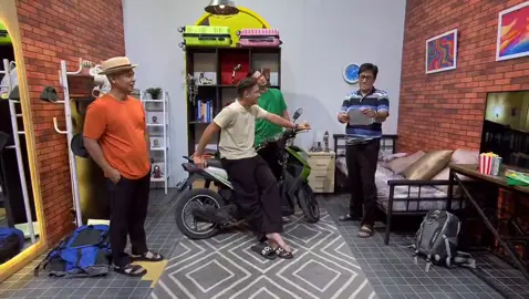 istri nya pengen ga ketawa tapi maaaf ga ketahaannnn ngakak jg🥹🥹🥹🫣🫣🤣🤣🤣