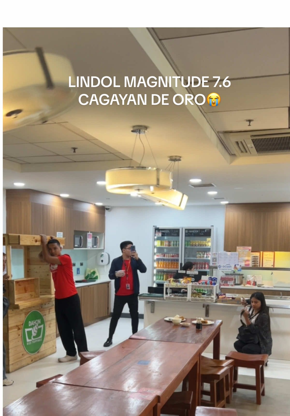 Grabi 1st time maka experience ng ganito tapos nasa 5th floor pa kami😭 #lindol #prayformindanao #LINDOL 