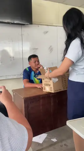 Happy Teacher's Day our humble adviser, this is the first time niya ma-experience ang ing-ani, because dili gyud education iyang field, he even said, 'shh, hilom mo! basig ma-guidance ta!?' ahhh cutie uy! and then, sa first part, ibutang unta niya ang carton sa ubos because he had no idea what it was for kay di sya chronically online hahaha we love you, sir. we wish you the best in life!     #happyteachersday #teacher 