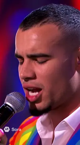 X Factor welcomes HS in his pride suit and pink heels 💅💅 #ai #uk #hstikkytokky #gay #fyp 