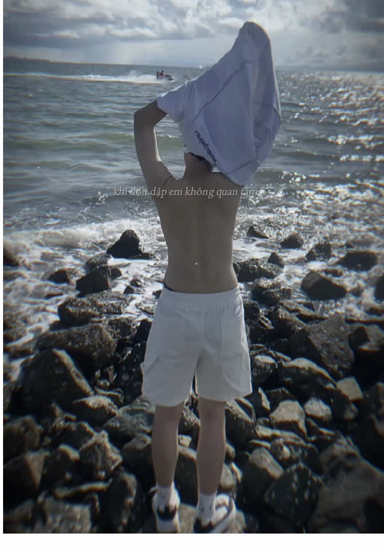 Tình yêu của em như đại dương,còn anh chỉ là chú cá nhỏ 💎 #lgbtq #tomboy #bien #hatien #kiengiang #xuhuong 