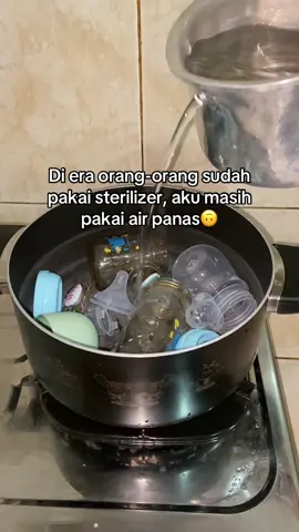 kesenjangan sterilizer sih ini. Btw rekom dong sterilizer yg murah tp ga murahan🙃 #sterilizer #sterilbotol #sterilbotolsusu #sterilbotolsusumanual 