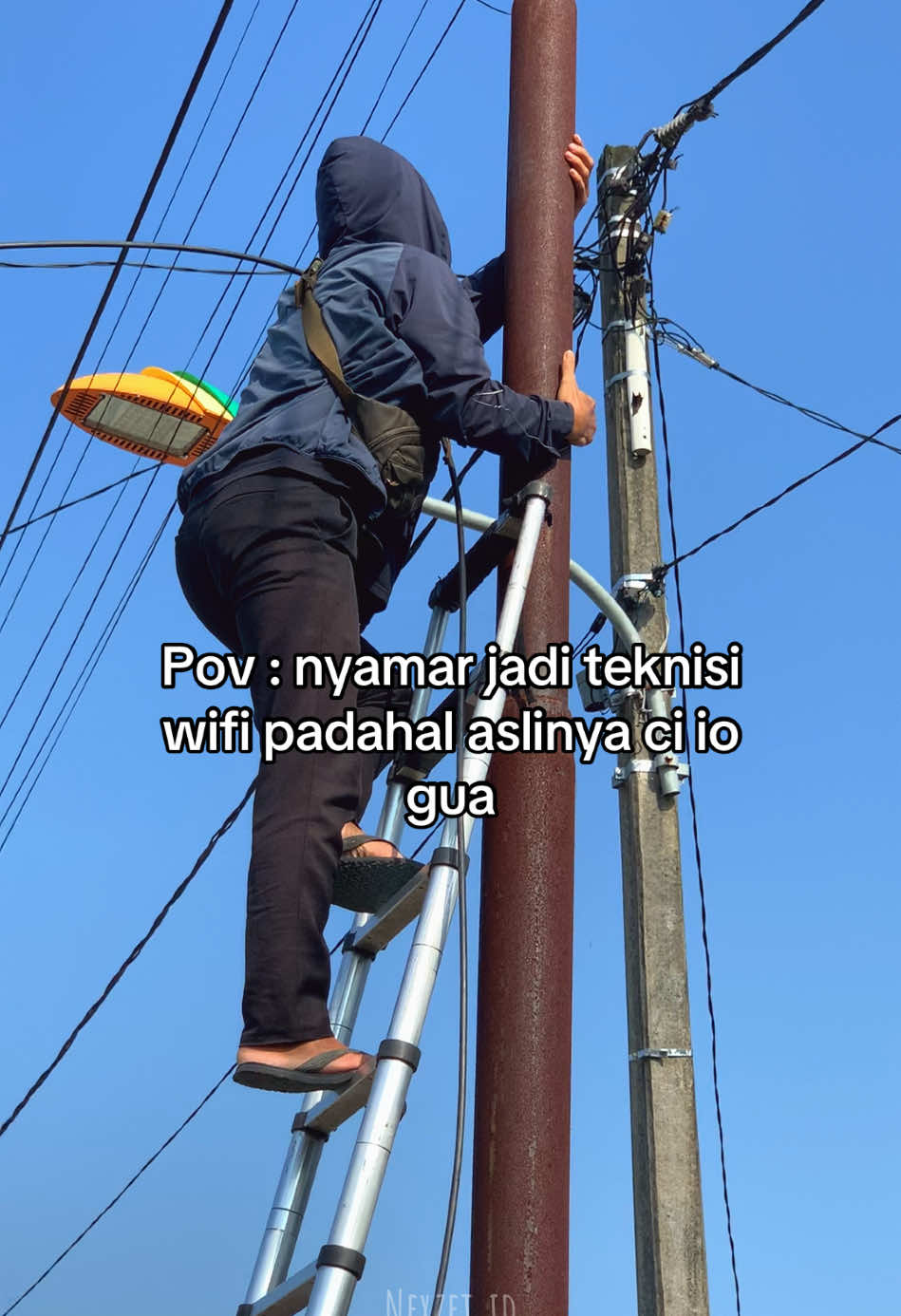 Coba aja lu bisa sabar dikit🫣🙂‍↔️ #fiberoptics #tukangwifi #nexzetid #rtrwnet #bekasi 