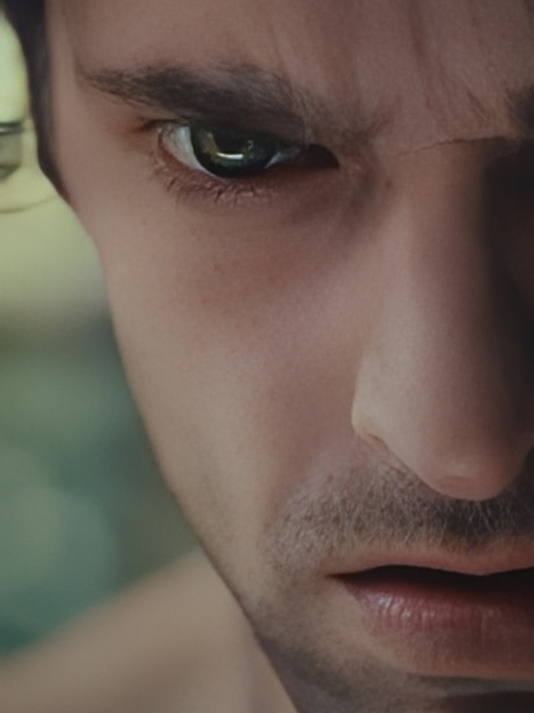 🎬 Found by the Lycan King 🔥 Uma ômega fraca? Mal sabem que ela pode destruir o trono dele. 🐺 👉 Clique no link do perfil para ver mais. #kalostv #drama #Lobisomem #Fantasia #Destino