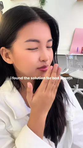 long work hours?! fret not, JUP JUP probiotic oral spray helps to freshen your breath all day long🍇🍏🍑 @Konvymy  #jupjuporalspray #thaiproducts #konvymy #mouthwash 