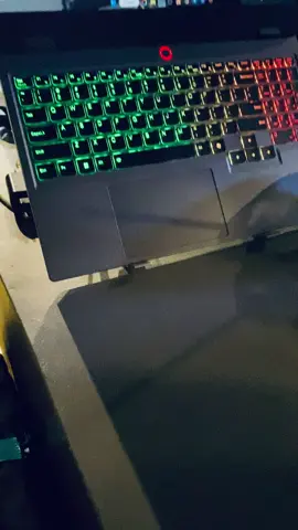 pov laptop gaming cuma buat bikin ppt👁️ #techtok #setupinspiration #lenovoloq15irx9 #promomakan1010 