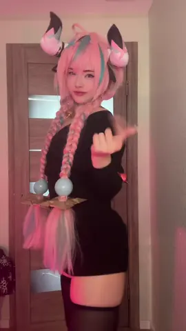 ох уж эти азиатские тренды #cosplay #varesa #varesagenshinimpact #genshinimpactcosplay #GenshinImpact 