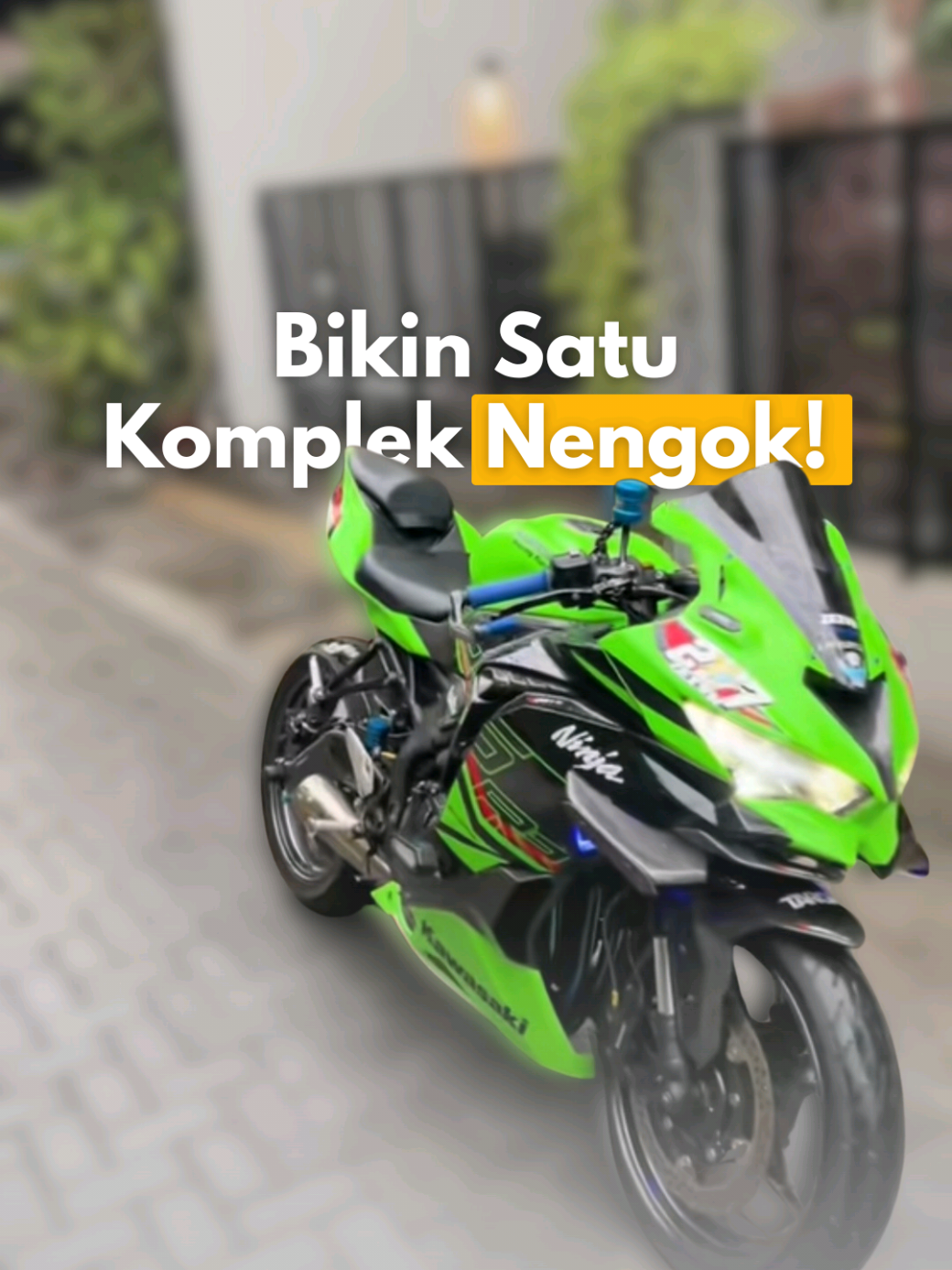 Satu tarikan gas, satu komplek nengok 🔥 Suara ZX emang segitu bikin nagih 🏍️ Sewa Ninja ZX-25R terbaik di Bandung. Unit gahar, terawat, siap gas! Tanya-tanya dulu? Boleh banget! 📞 WhatsApp: +6285177199909 Source: @ghvvns_ #sewamotorbandung  #sewamogesport  #zx25rbandung  #bandung 