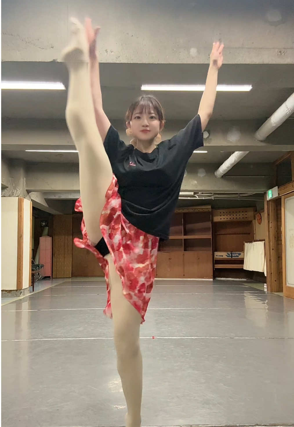 とっても可愛いと思います。 #コスプレイヤーの中身  #ストレッチ #stretch  #軟体 #柔軟 