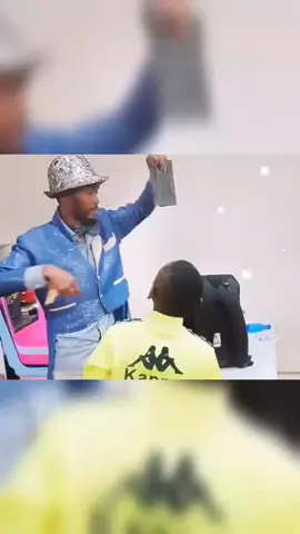 Handkerchief appearance trick #magic #viralvideo #trending#trendingvideo #magicien