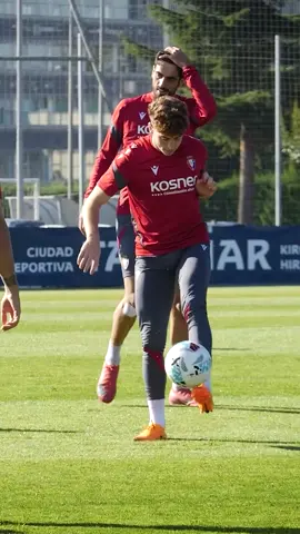 Victor Muñoz skills @victormunoz.21  #victormuñoz #osasuna #laligahighlights #skills 
