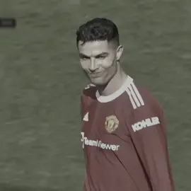 حتى الراحة بغيابك تعذبني ! #cristianoronaldo 