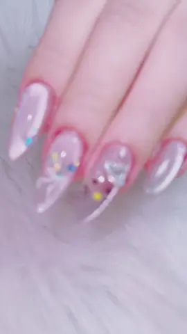 Mắt mèo ánh thủy tinh trong suốt vẽ mèo kitty ẩn nhũ khổng tước mix nơ xinh lắm lun #ilovetiktok❤️ #nailsmatmeo #matmeothuytinhtrongsuot #xuhuongtiktok #naildouyin 