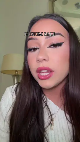 @buxomcosmetics lovee #buxom #plumplips #fyp #makeuptok 