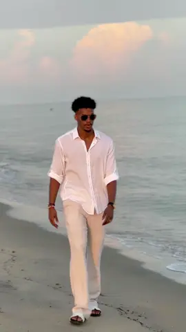 Berbera clean 🤍🏖️#foryoupage #viral #gym #fyp #somalitiktok 
