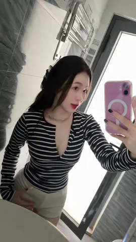 tôn V1 cỡ đoáaaa