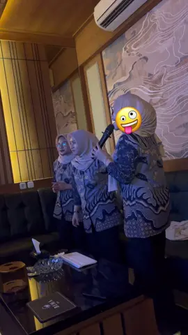 Bokonge sopo shemokkk?🤪🤭 #karaoke #bimakaraokepurwokerto #fyppppppppppppppppppppppp #viralsong #nikensalindry 