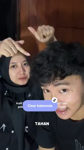 Kadang yang bikin pusing bukan kerjaan, tapi pasangan untung kepala udah tahan banting pake CLEAR! @clearindonesia  #CLEARscalpexpert #Scalpbarrierkuat #CLEARinAja #couplestiktok #couplegoals 