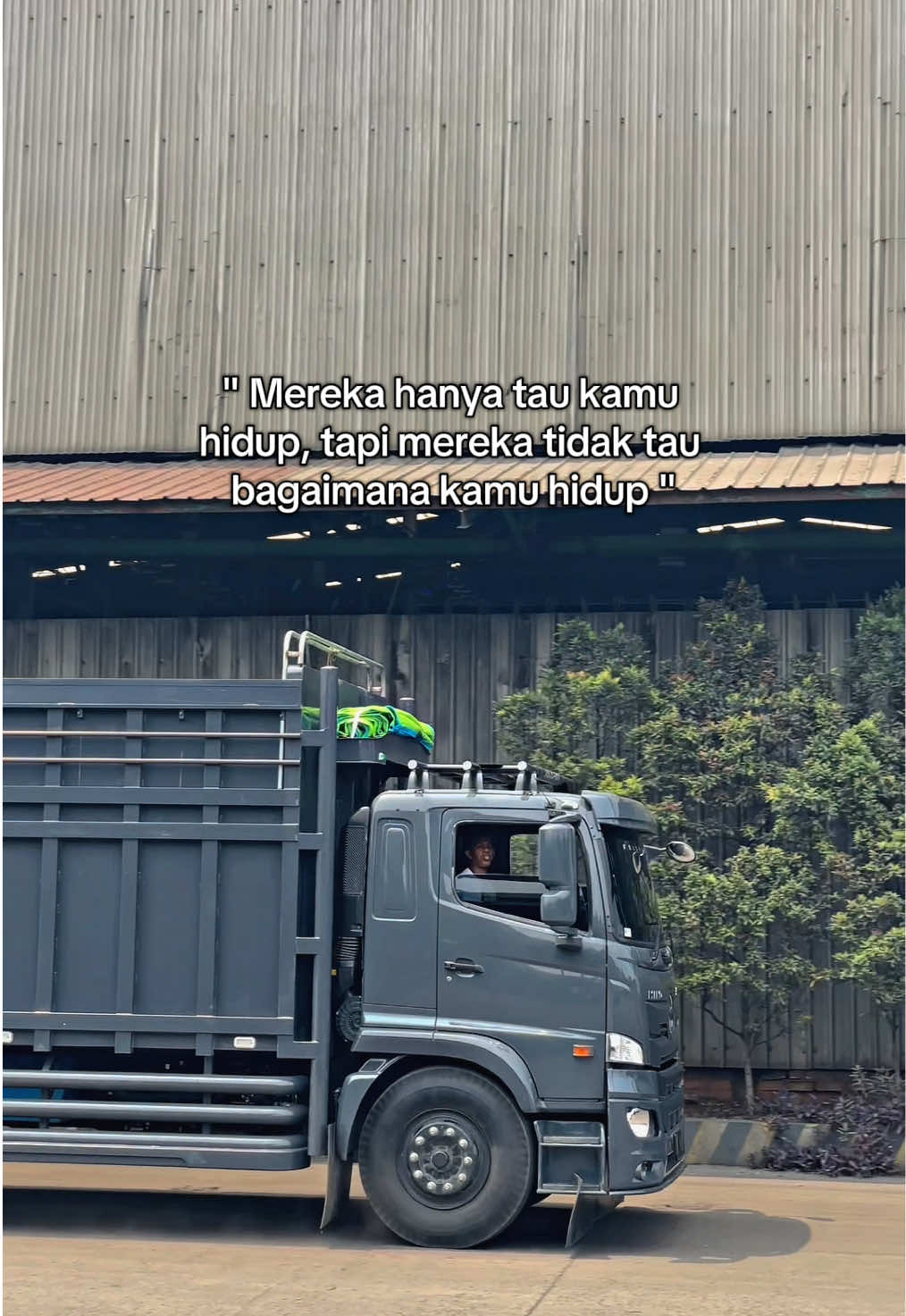 #fypviralシ #hino500 #stylesumbar #fyp #drivermuda 