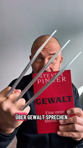 Lasst uns kurz über Gewalt und die Ziele meiner Videos sprechen! Was sagt ihr zu dem, was ich hier tue? Bleibt sicher und bleibt informiert!✊🏻🍀 Beste Grüße, Kai 