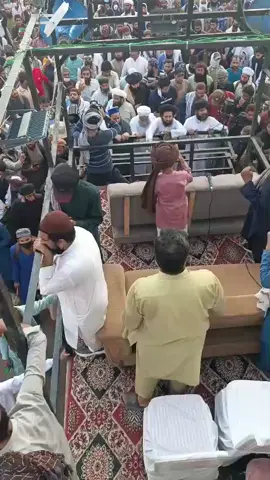 تحریک لبیک کا قافلہ امریکن ایمبیسی کی طرف گامزن اللہ ہمارے بھائیوں کی حفاظت فرمائے 