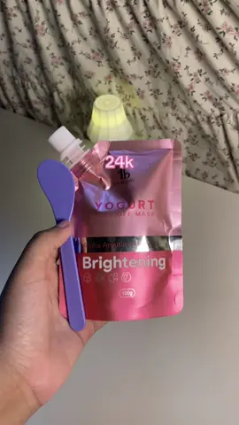 Masker mencerahkan #favbeauty #maskermencerahkan #maskerpeeloff #promomakan1010 #fyp 