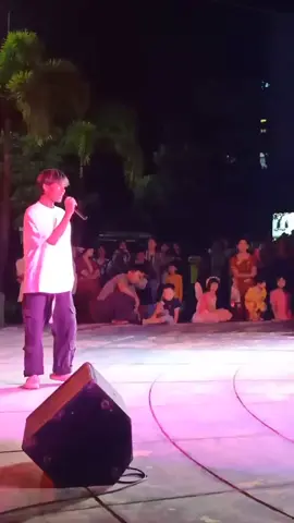 လှိုင်သာယာက ညီကိုမောင်နှမတွေကိုဧရာသားလေးဖြစ်ဖို့သီချင်းလေးနဲ့သွားတိုက်တွန်းနေတာလေးတဖျက်🤭#tgr #ဧရာသားလေးဖြစ်ချင်တယ် #fyp #tiktok @Tgr_ရွှေပြည်သာသား_Second2_ACC 