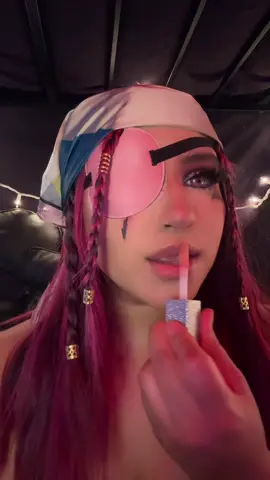 Why wouldn’t I? 💕 #baddiemakeup #pinkhalloween #piratemakeup #easyhalloweenmakeup #easyhalloweenlooks 