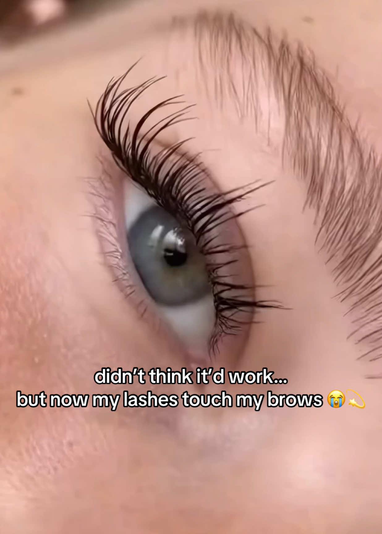 ✨Didn’t think it’d actually work… but my lashes started growing like crazy 😭 Just two steps — Maree Lash Serum + almond oil. That’s it. Obsessed with how healthy they look now 🤍 #SelfCare #oil #beauty #lash #maree 00413