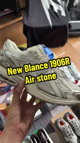 Phối màu mới ra mắt của 1906R ta nóiii nó béng gì đâuuu lun á, nhìn cái là mê liền #newbalance1906rairstone #sneakerhottrend #sneakershopping #phchsneakers #phchsneakers 