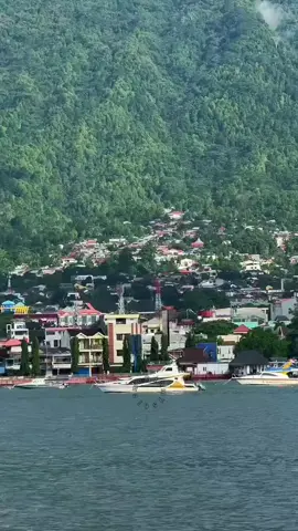Ternate — Kota Rempah yang Mengubah Dunia
