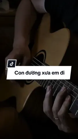 “Con đường xưa em đi, vàng lên mái tóc thề, ngõ hồn dâng tái tê… Anh làm thơ vu quy, khách qua đường lắng nghe, chuyện tình ta đã ghi…” #bolero #conduongxuaemdi #guitar #lead #kimtam 