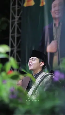 Da'uni🌹✨ nahan sakit gigi dikit gak ngaruh ya bib😁 Habib zaidan Bin Yahya Ft Sekarlangit @Zaidan Yahyaa Official  #sholawat  #mzy  #zaidanyahyaa  #zaidanyahyaaofficial  #fypシ 