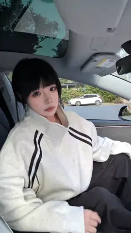 Áo khoác nỉ cổ lọ #outfit #thoitrang #aokhoacni #aoni #aokhoacniformrong 