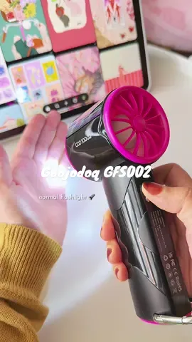 GOOJODOQ GFS002 in black 🖤🩷 — function ahh anak nak bawak pergi tuisyen malam senang ada torchlight 🔦✨ @GOOJODOQ.Store   #goojodoq #goojodoqfan #goojodoqturbofan #goojodoqportablefan #goojodoqgfs002 
