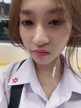 ผมยุ่ง ขอหวีหน่อย หวีอ้ายหน่อ หว่ออ้ายหนี่ #mindy_th #praewmindy 